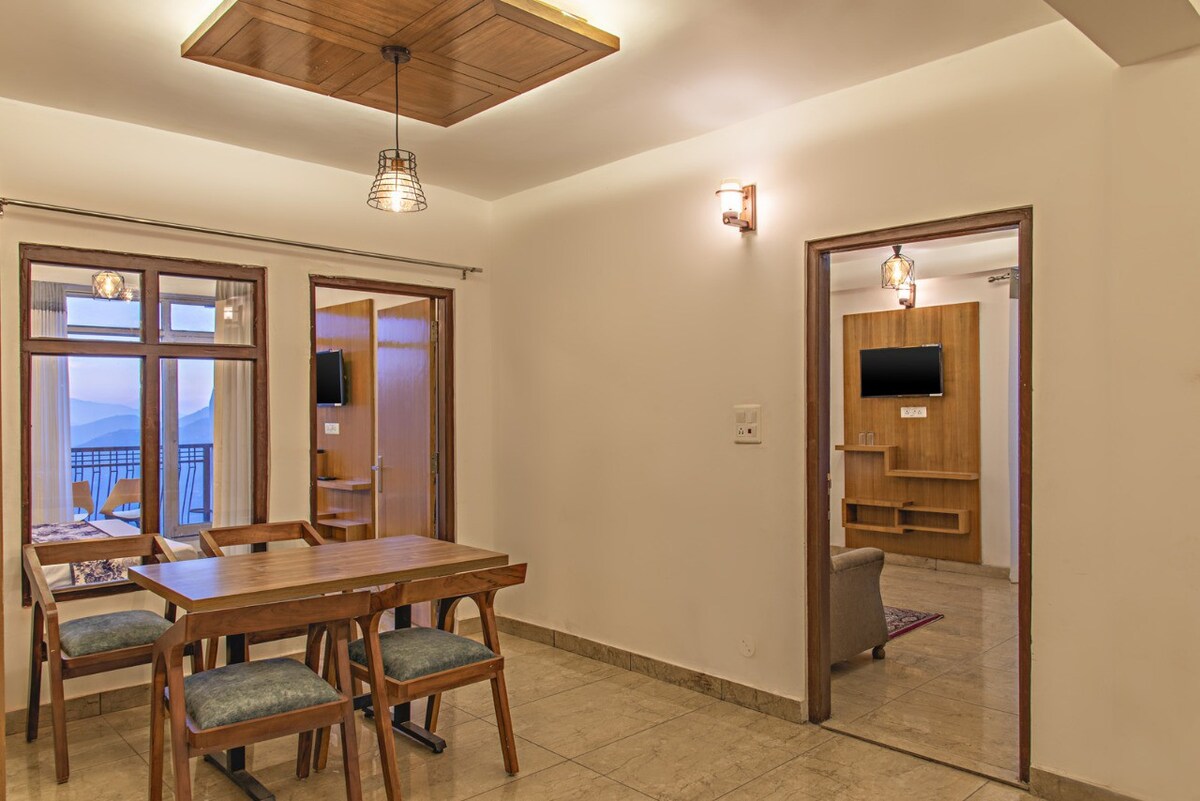 Private Floor Suite & Dining | Bfast & Beverages