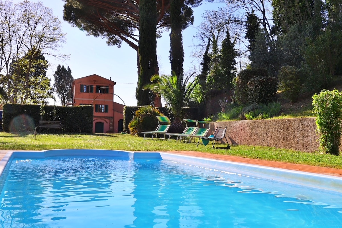 Villa Rosella mit traumhaftem Garten und Pool