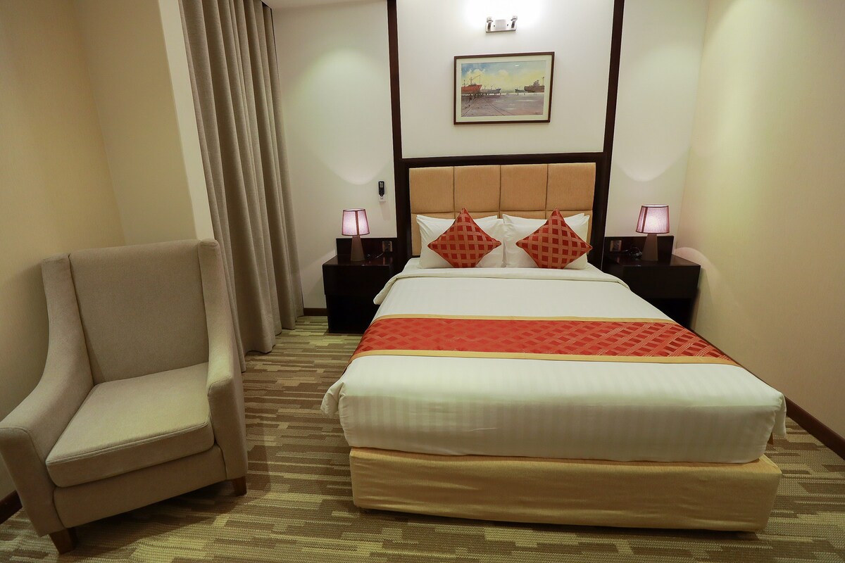 Deluxe room2 with breakfast at Banani AHR, Dhaka