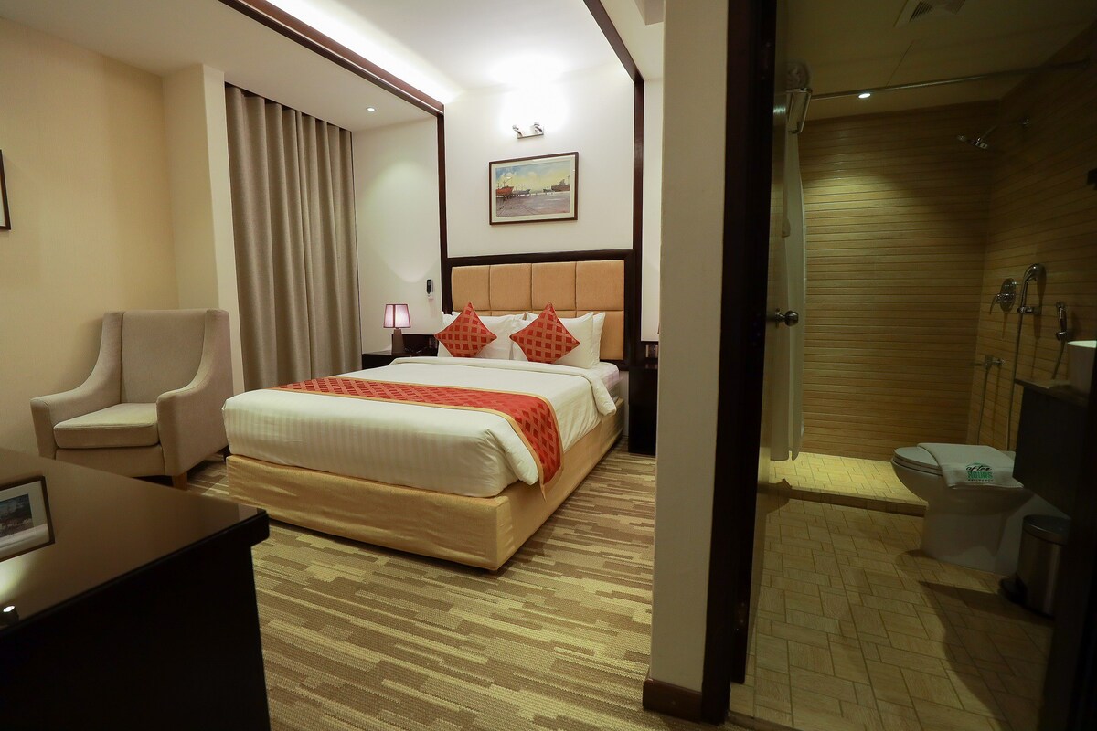 Deluxe room2 with breakfast at Banani AHR, Dhaka