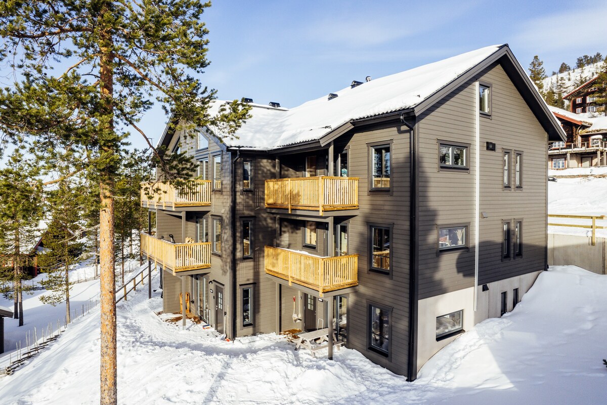 Modern lägenhet på Idre Fjäll med ski-in/ski-out