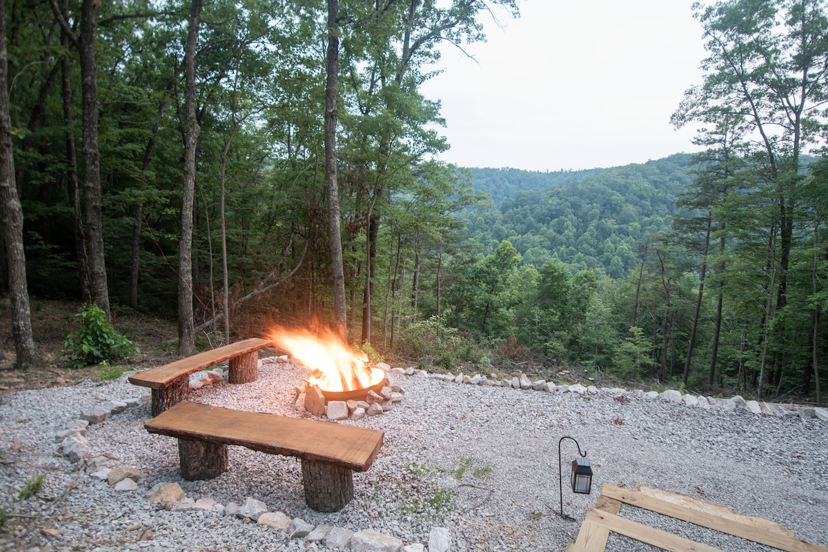 Moondance - near Red River Gorge - Hot Tub - View