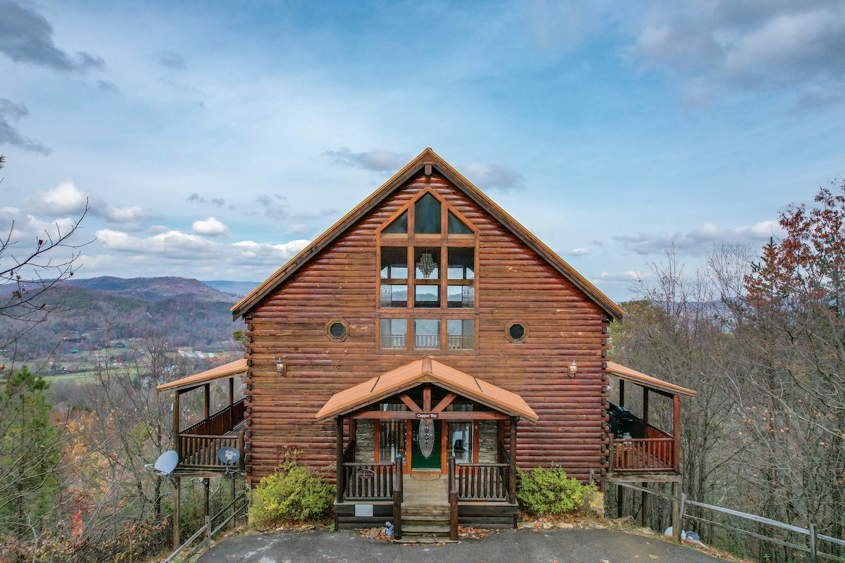 Copper Top - Stunning views, Hot tub, and Pool