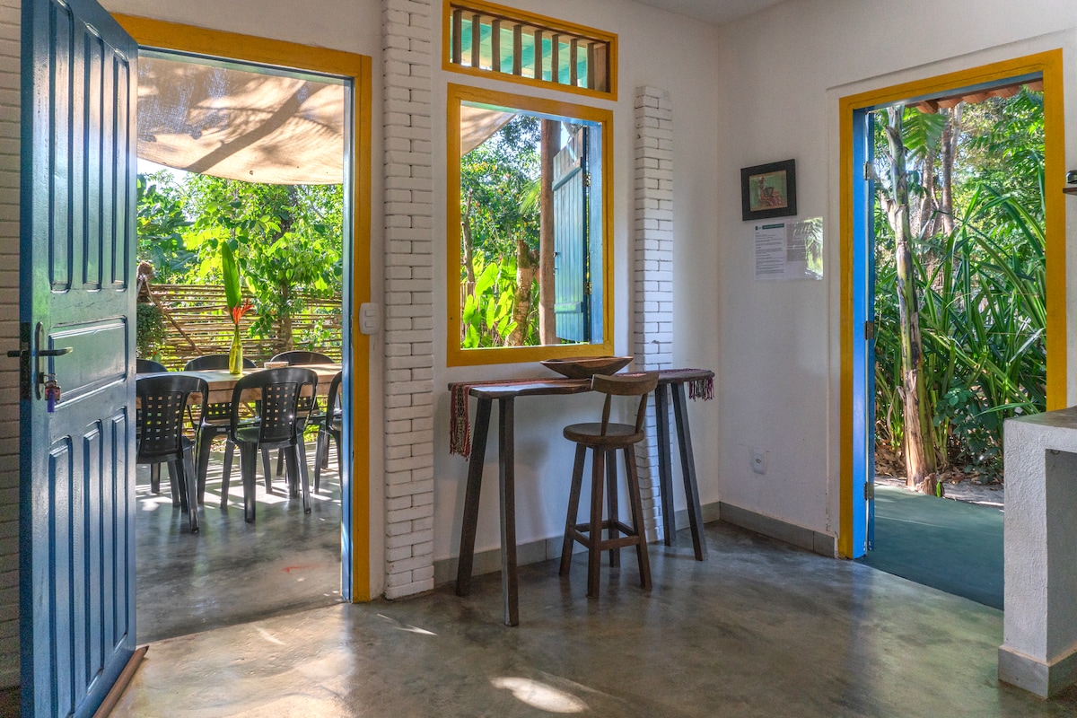 Casa com 3 suítes a 350m da praia de Algodões