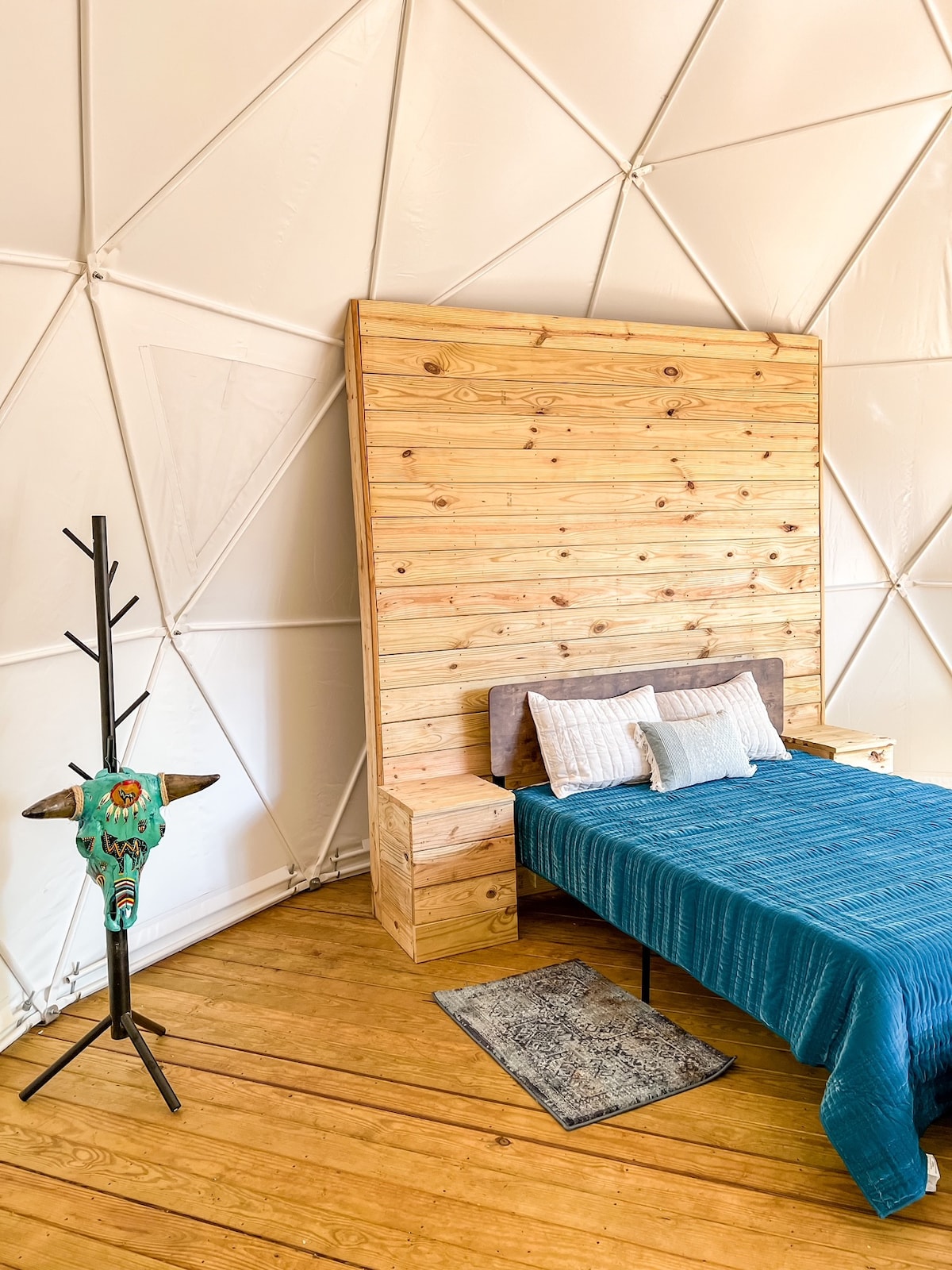 Glamping dome in the woods