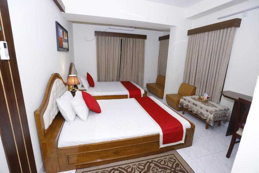 Double Room2 & Breakfast in central Dhaka_GCI