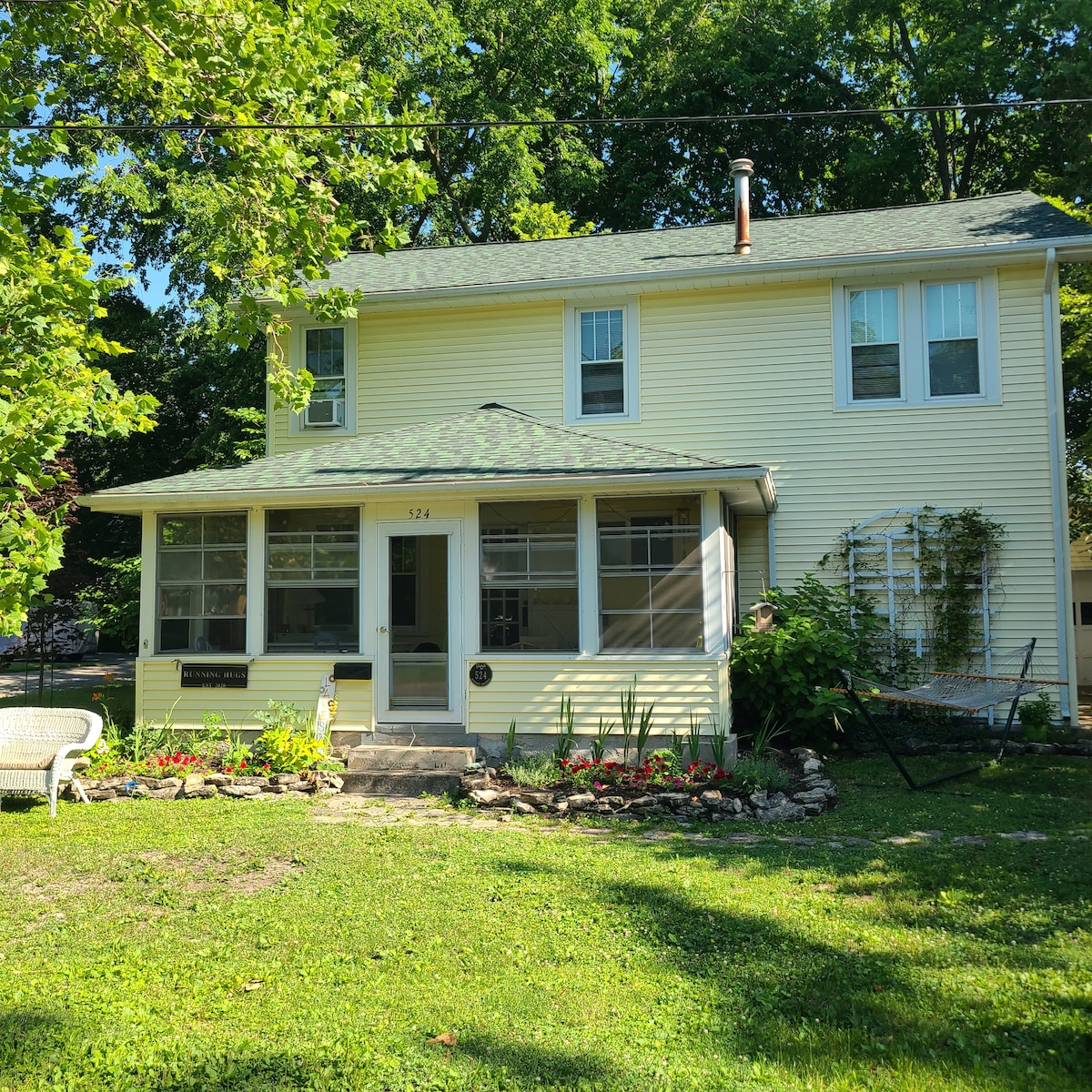 Cheerful 3 bedroom cottage in Lakeside Ohio