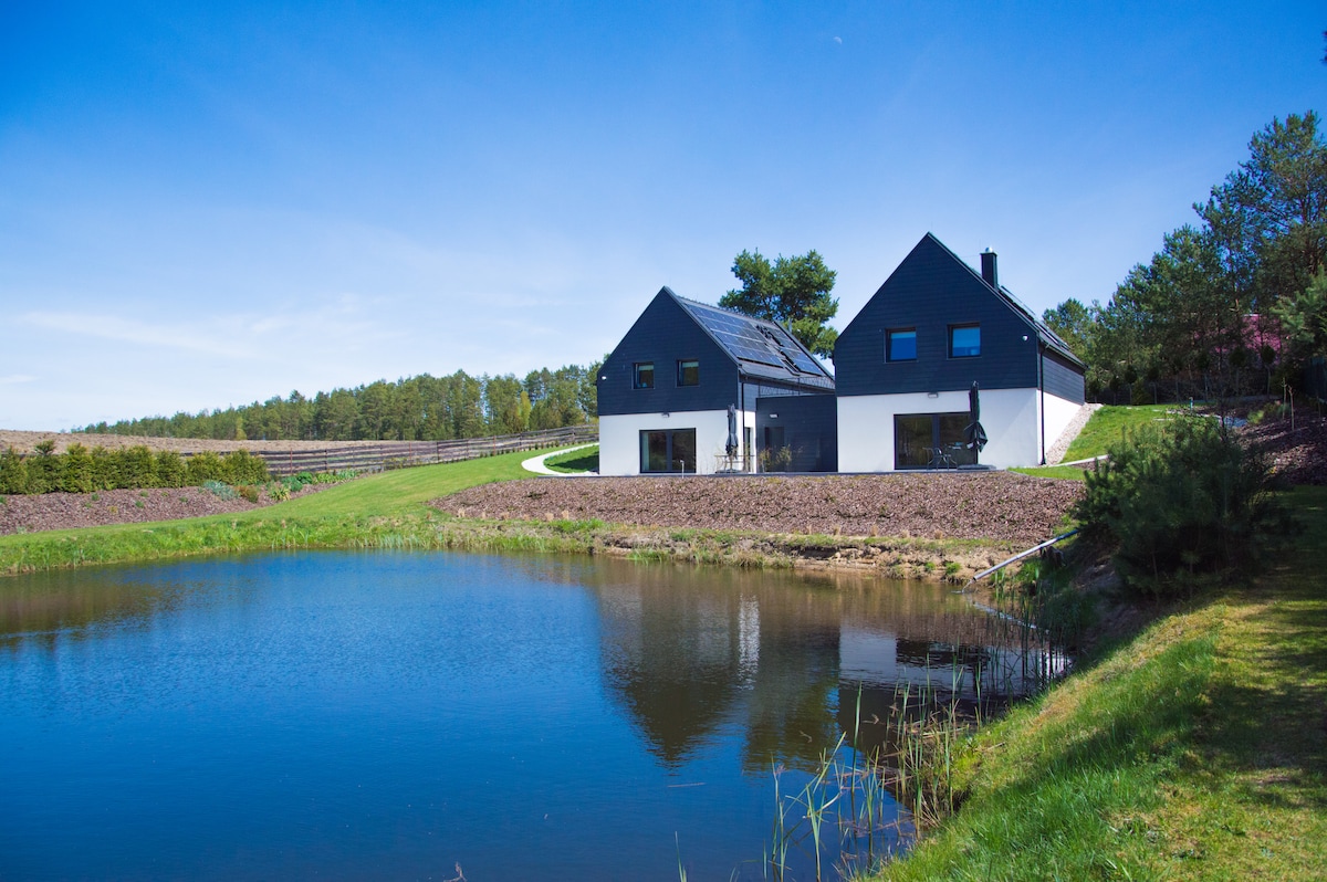 沿着老苹果- Kashubian Cottages