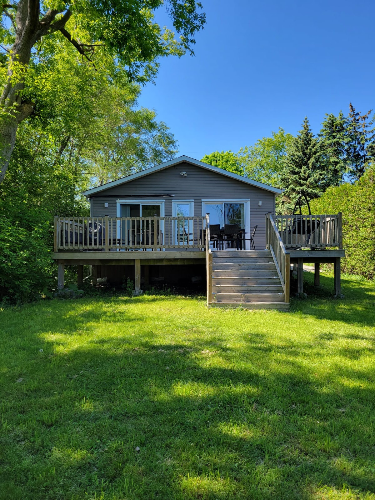 安大略湖美景温馨湖泊小屋