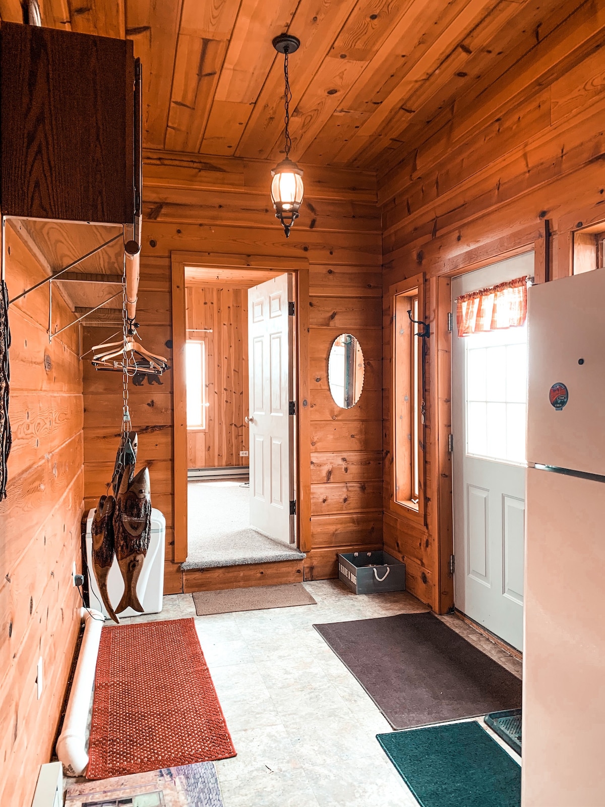 Cabin Retreat - Cozy 2 bedroom cottage