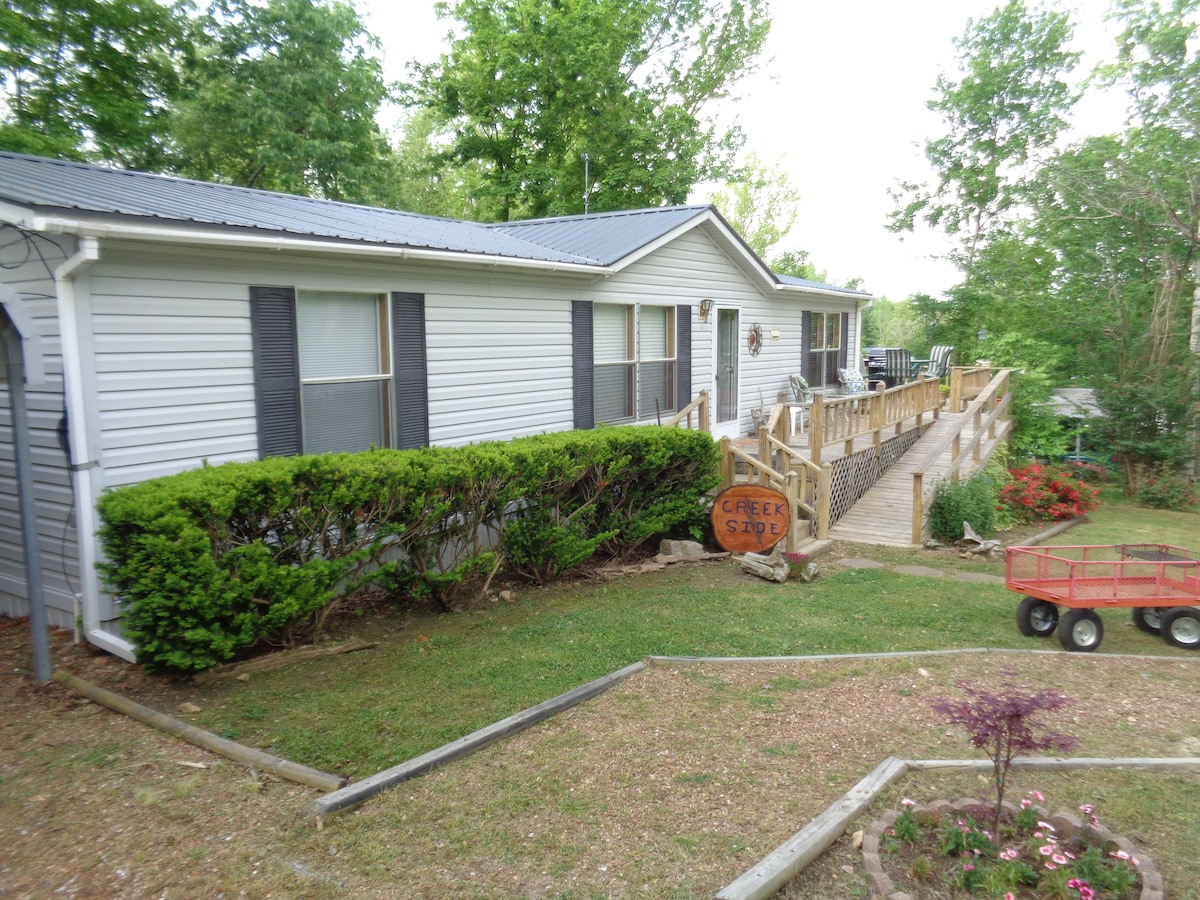 Creek Side - Cabin on Crooked Creek near TN River