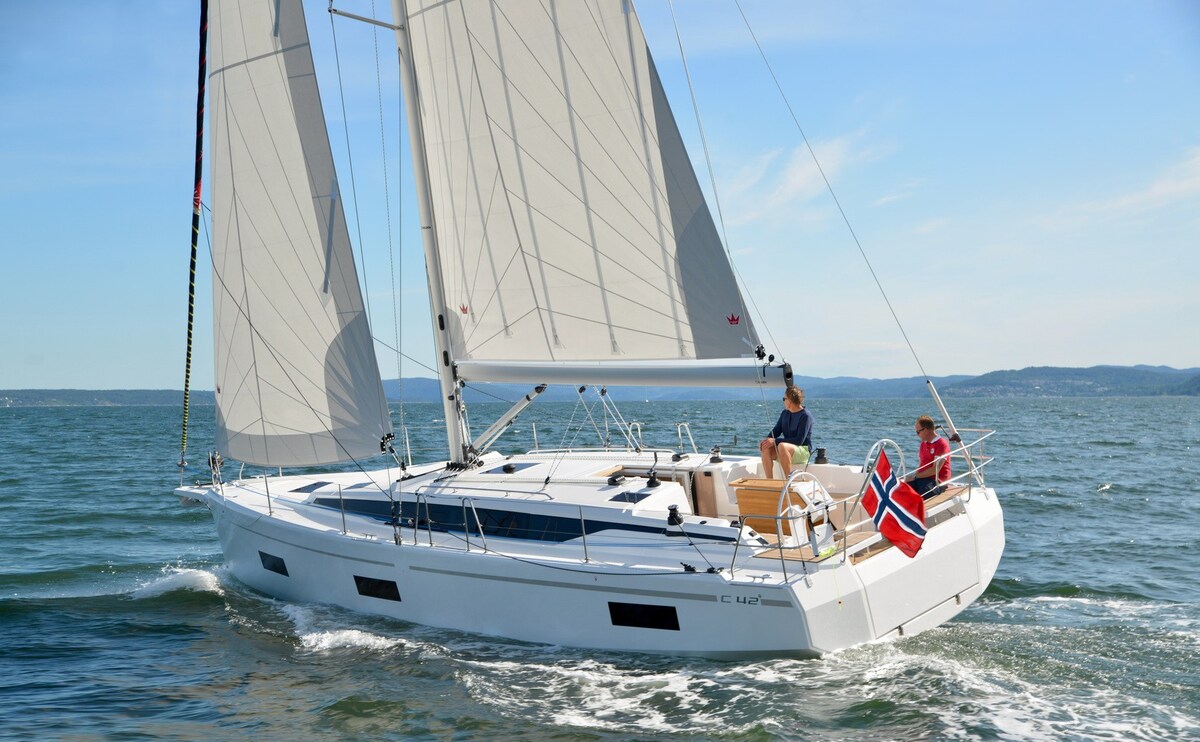 Private  Sailing yacht Bavaria C42 SR VII