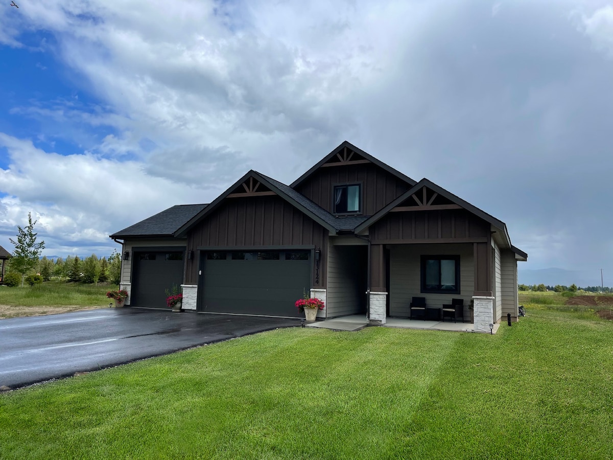 Brand New Donnelly Cabin, Hot Tub & Near Lake