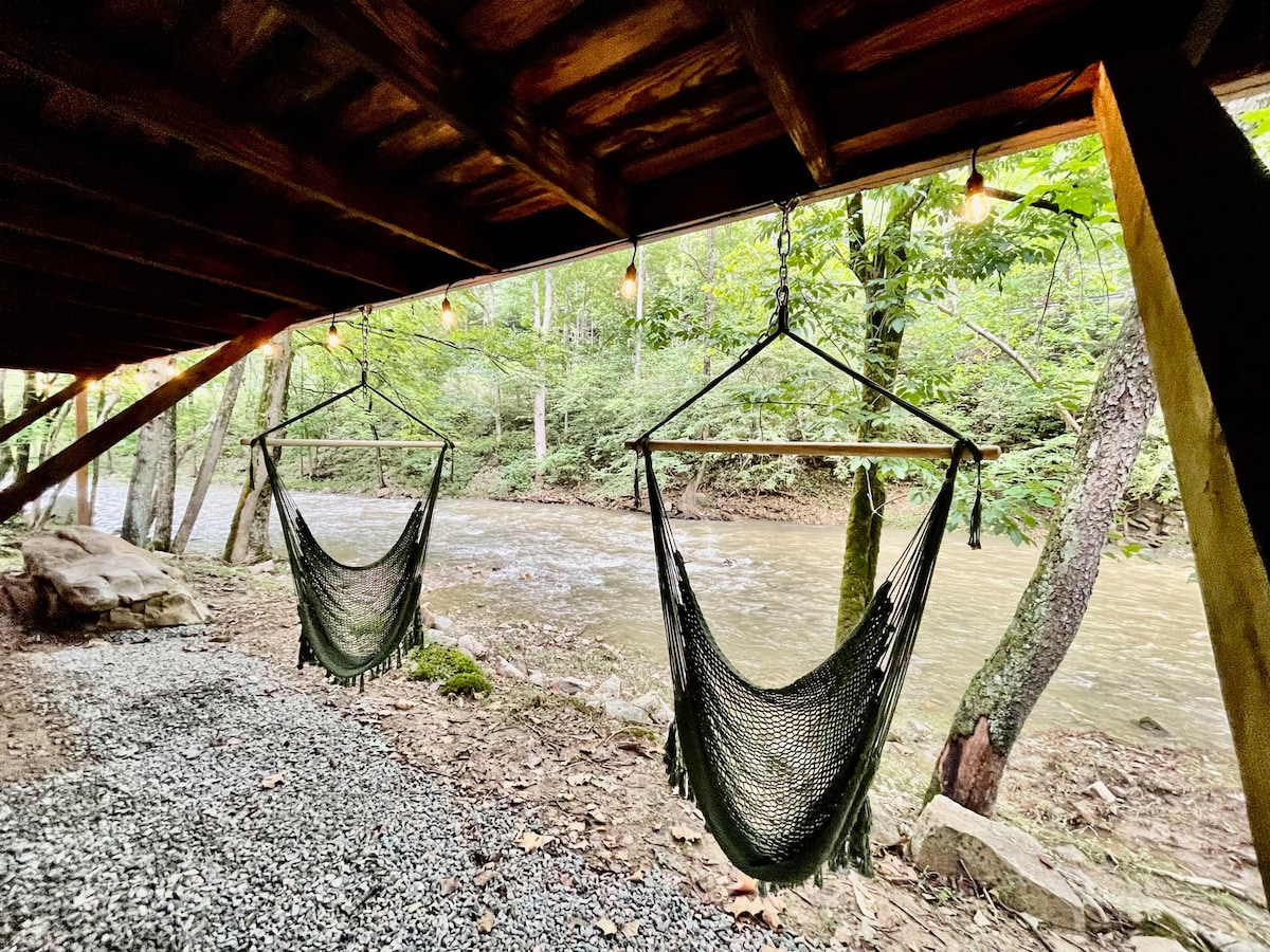 Cozy Creekside cabin- 35m to Boone