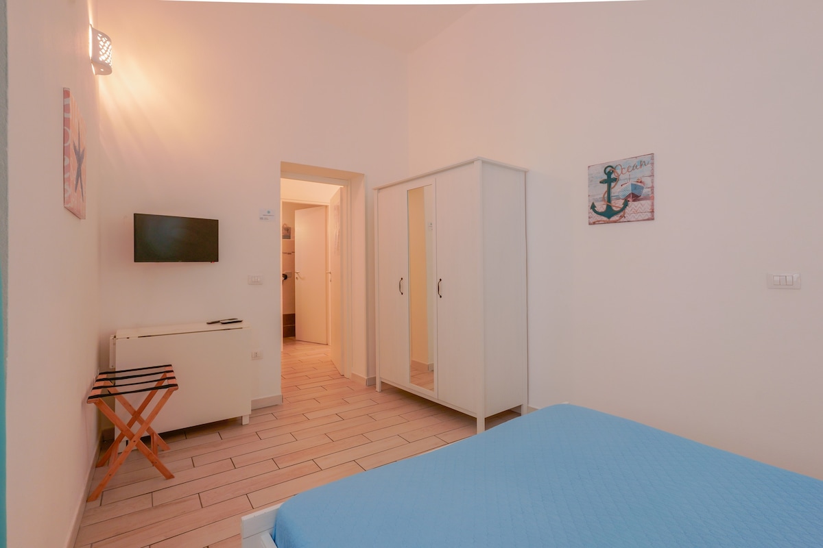 Approdo Rooms - camera con bagno privato