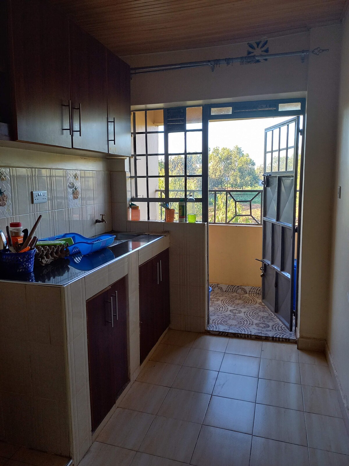 Quiet & lovely one bedroom apartment with balcony