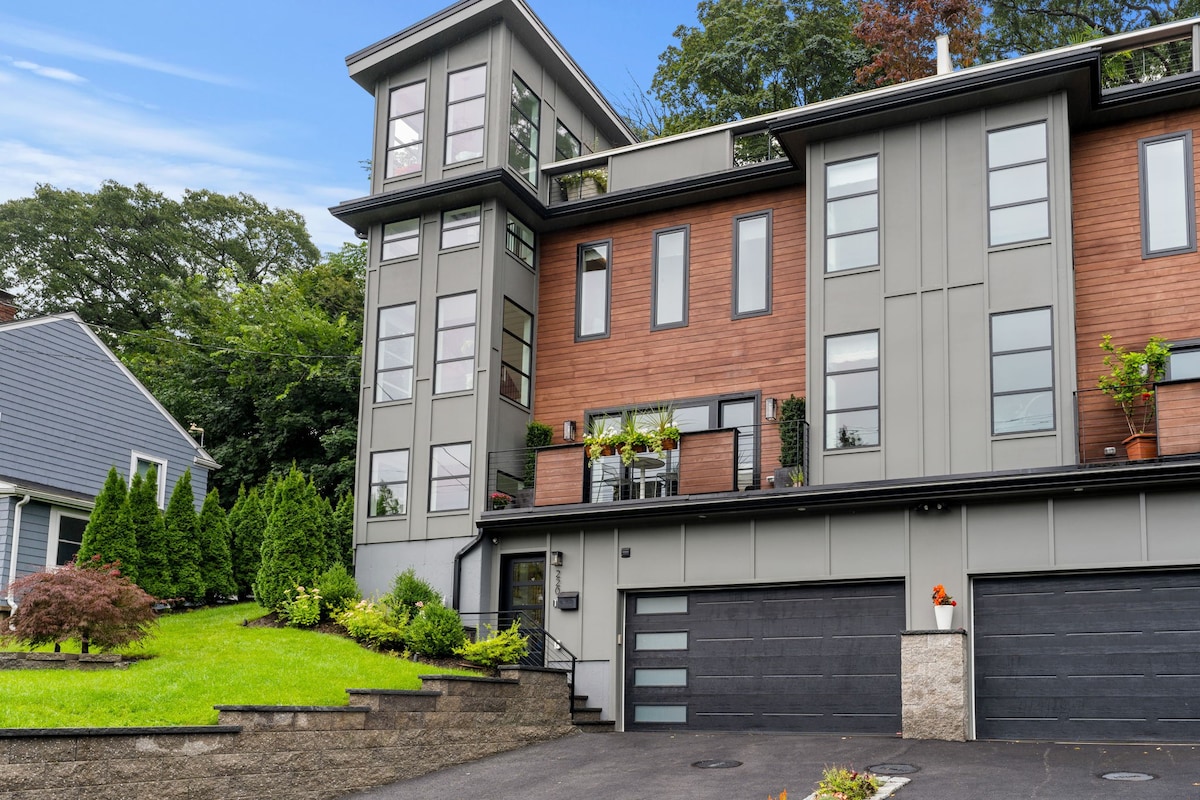 Simply Elegant 4BR Townhouse