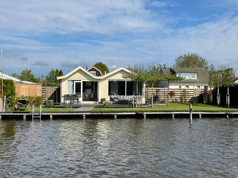 Fantastic lake house on the waterfront