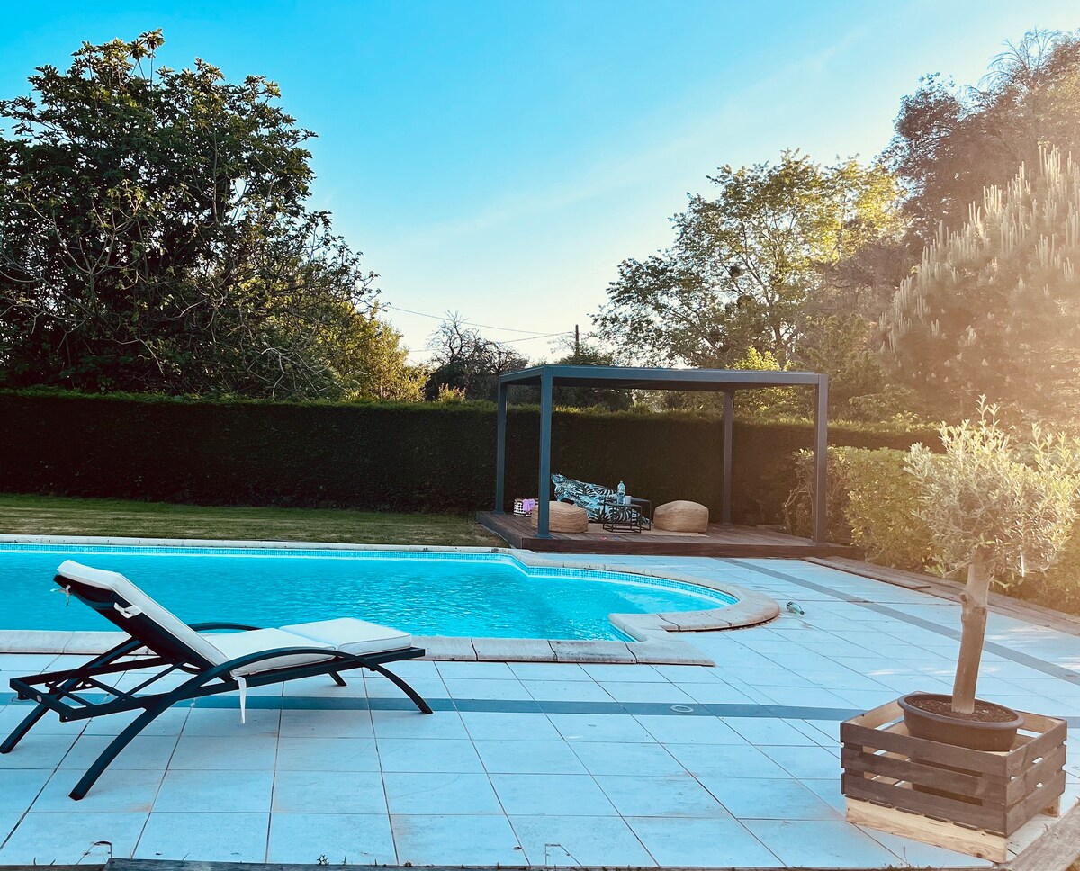Ravissante suite avec piscine et patio @bordeaux