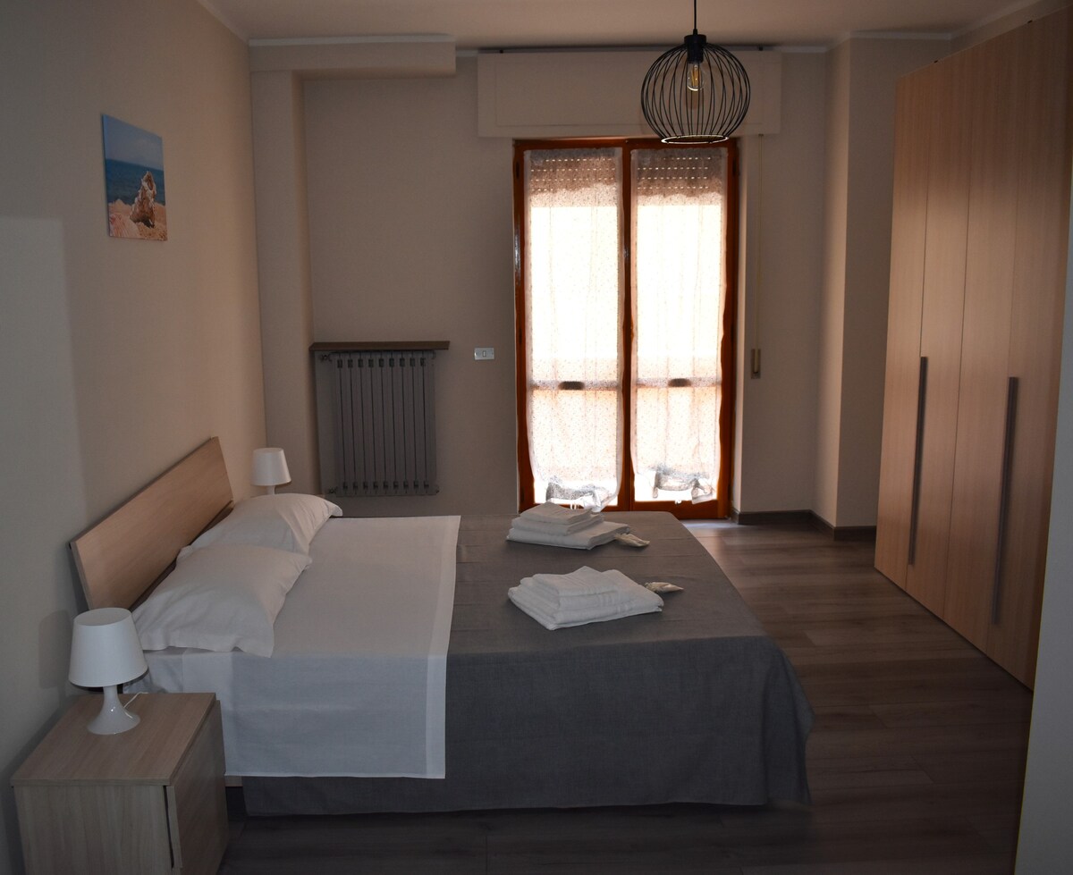 Marrana公寓位于Tropea的整套公寓