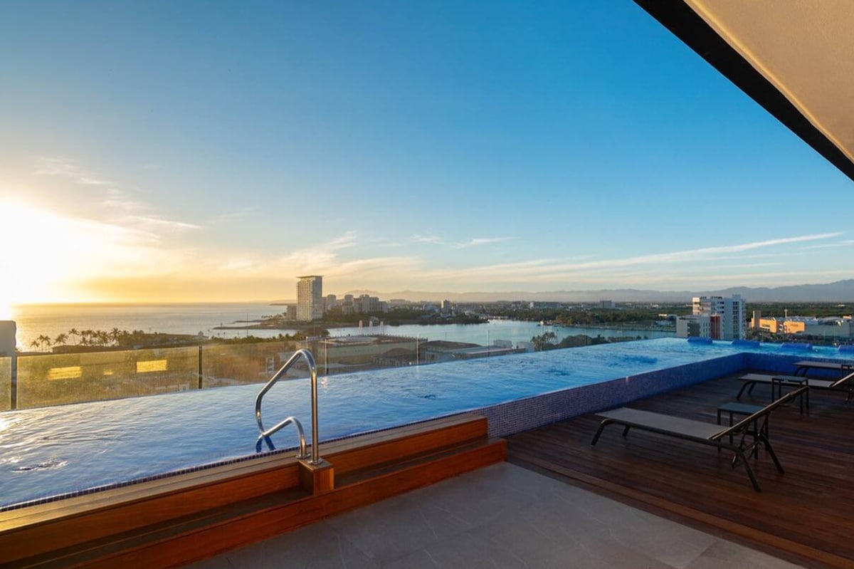 全新舒适公寓，带令人难以置信的屋顶海景泳池