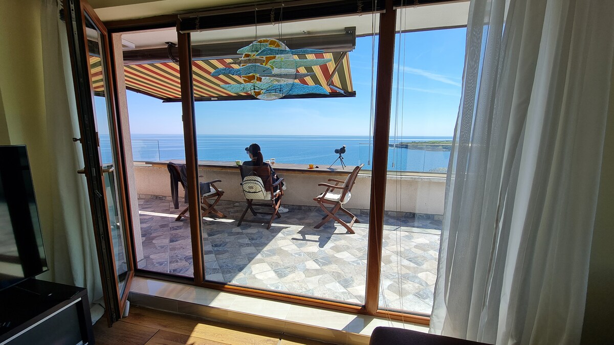 Magic Sea View Apartment