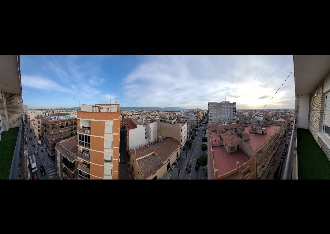 Murcia附近的8楼顶层公寓。