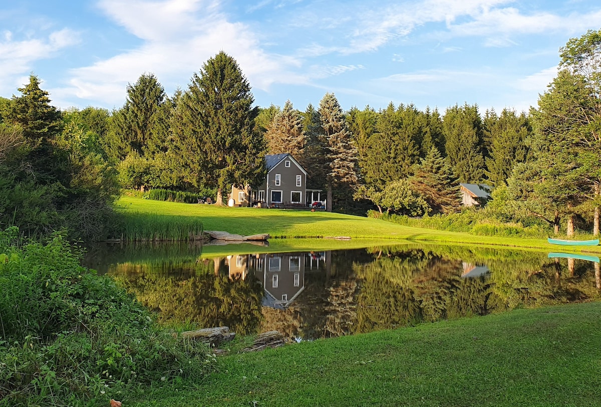 Morgan Pond Farm - Mountain views & privacy