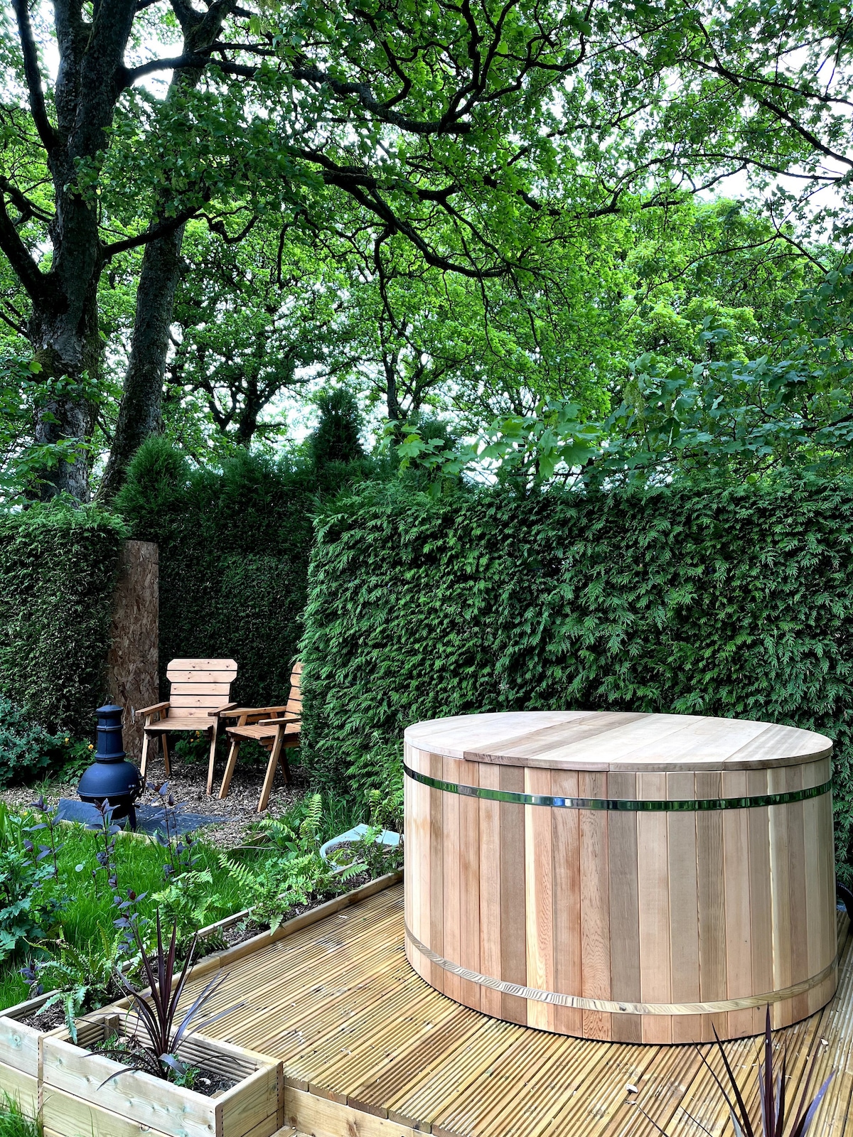 西约克郡花园小木屋和热水浴缸