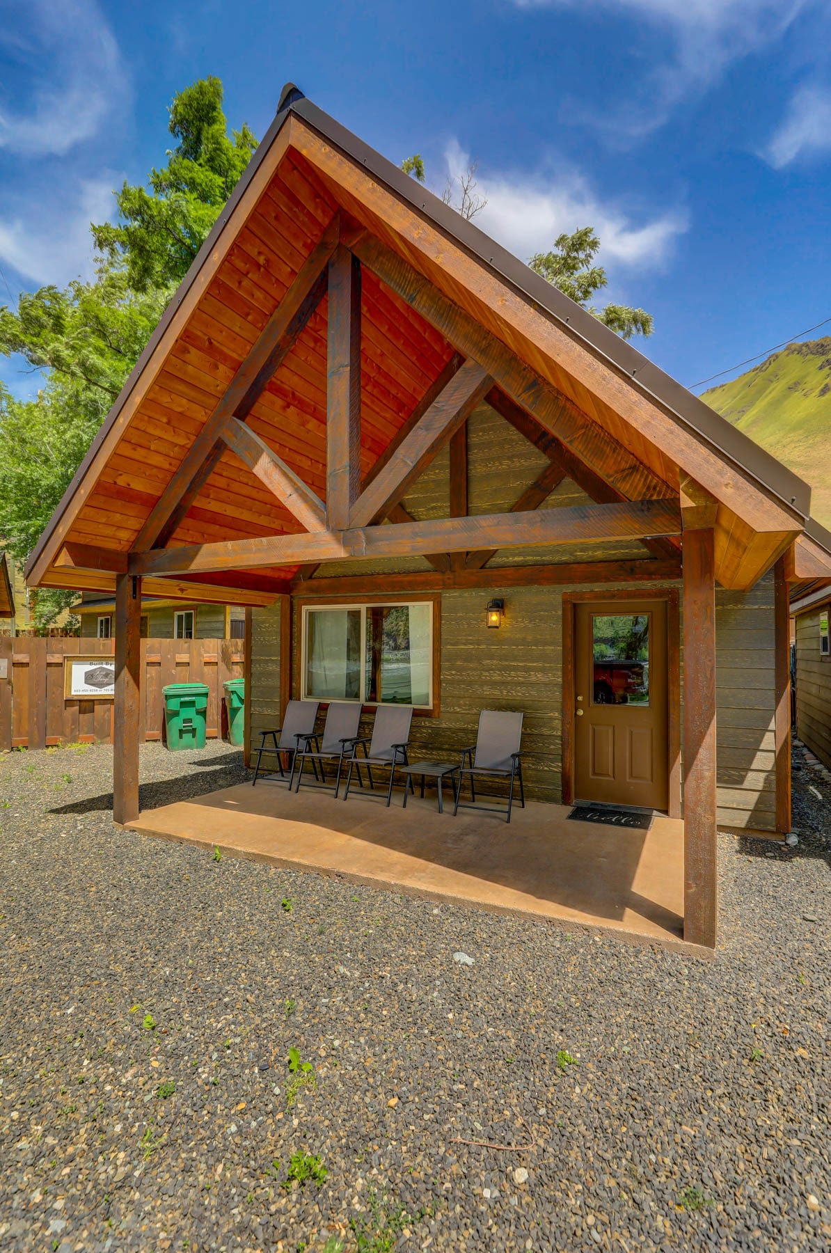 Cozy Cabin on the Salmon!