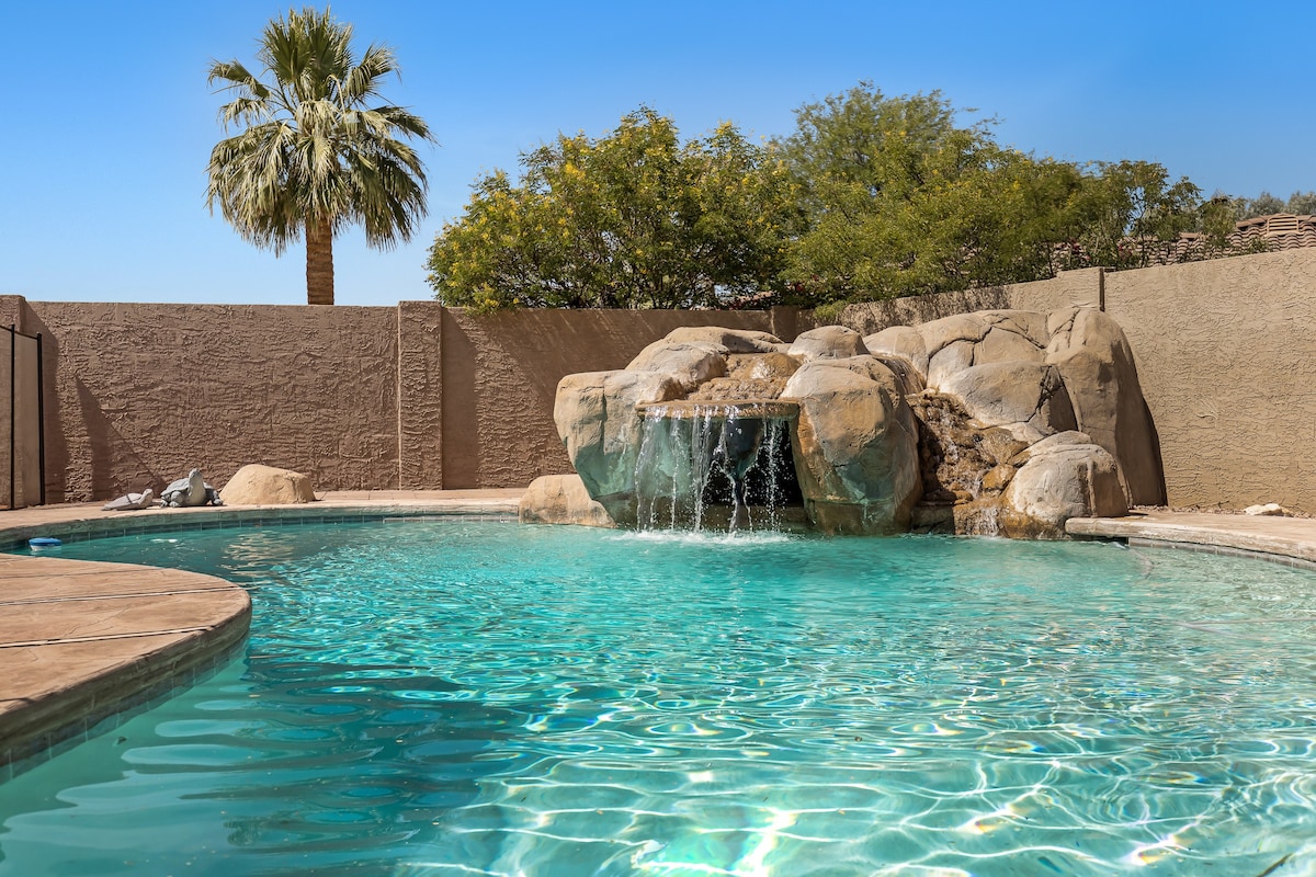 Luxe Central Scottsdale 4 bdrm w/ Backyard Oasis!