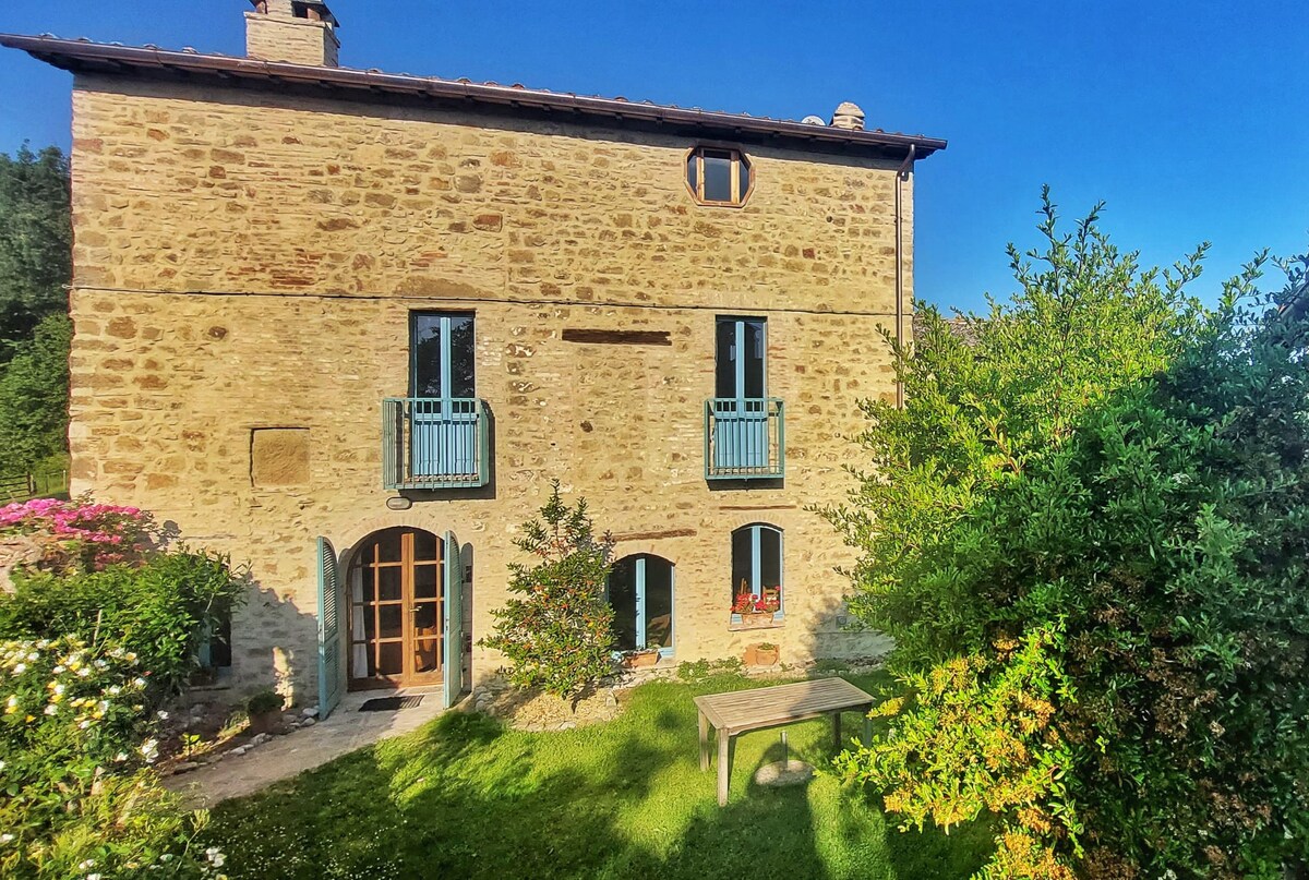 Rustic, hillside house with private pool