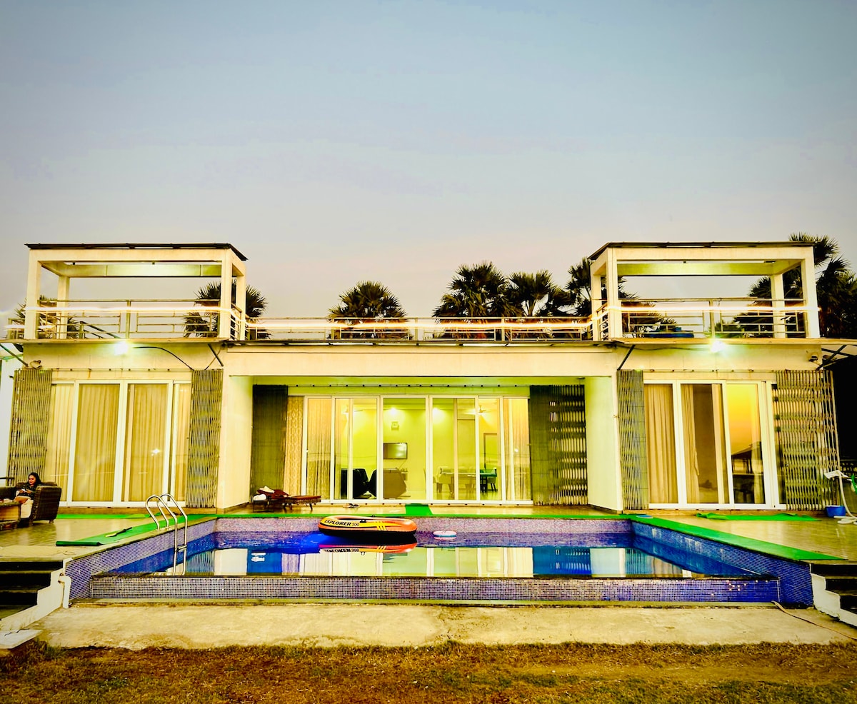 Shah Beachfront Villa with swimming pool