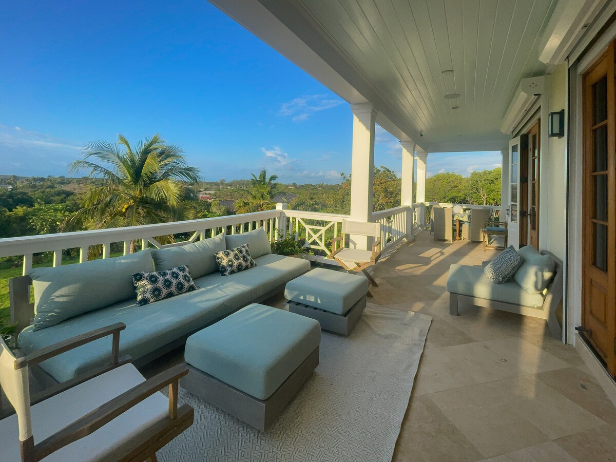 Solaqua luxury villa w/360* views, pool/spa, beach