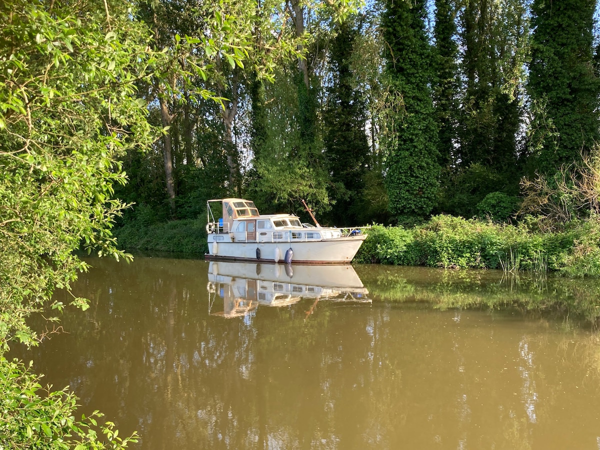River Exploration then Night Stopover -Dutch Boat