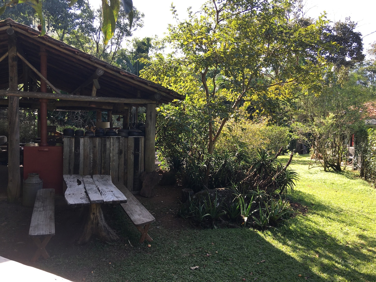 Casa com arte Canto Beija Flor