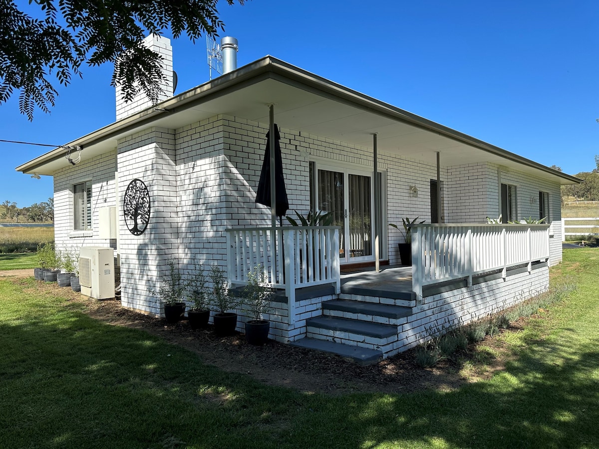 Mudgee - The Orchard Cottage - Gooree Farm Stays