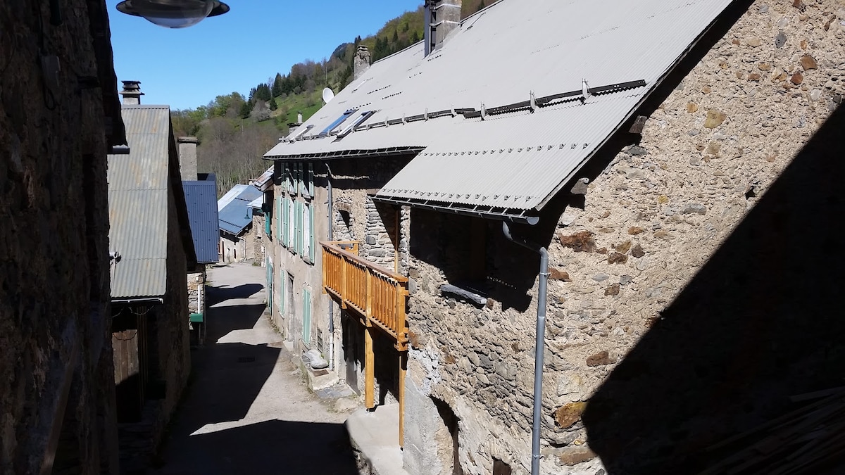 Maison traditionnelle en Oisans rénovée avec soin