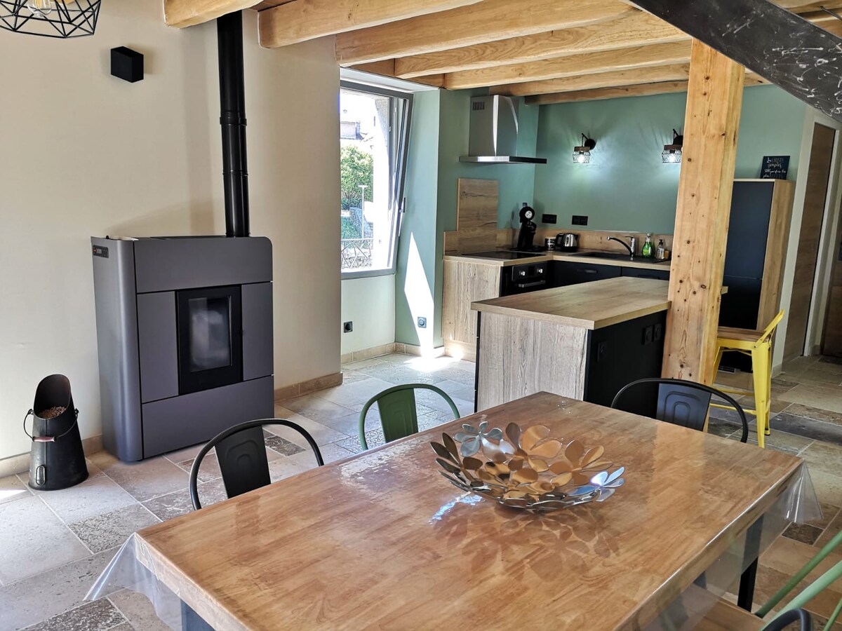 Appartement renové agréable et chaleureux