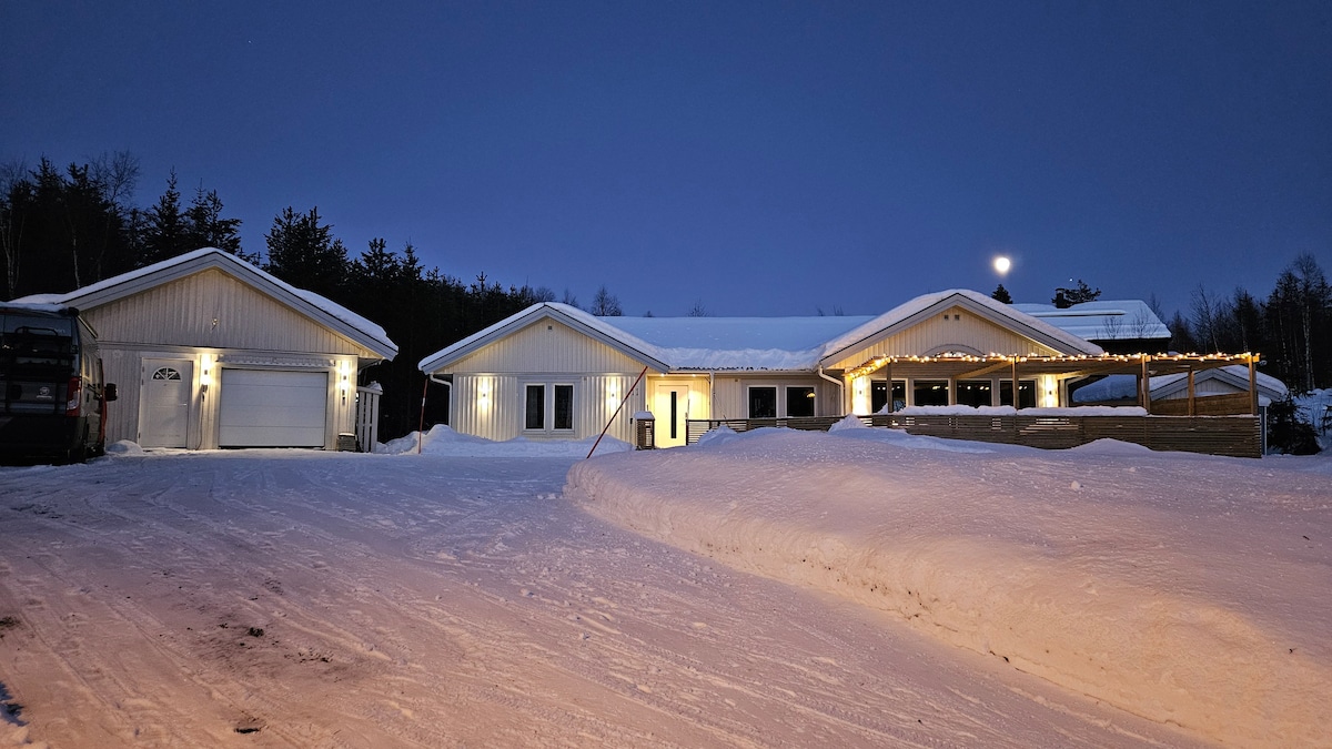 Villa i Sälen by med utsikt över Hemfjället