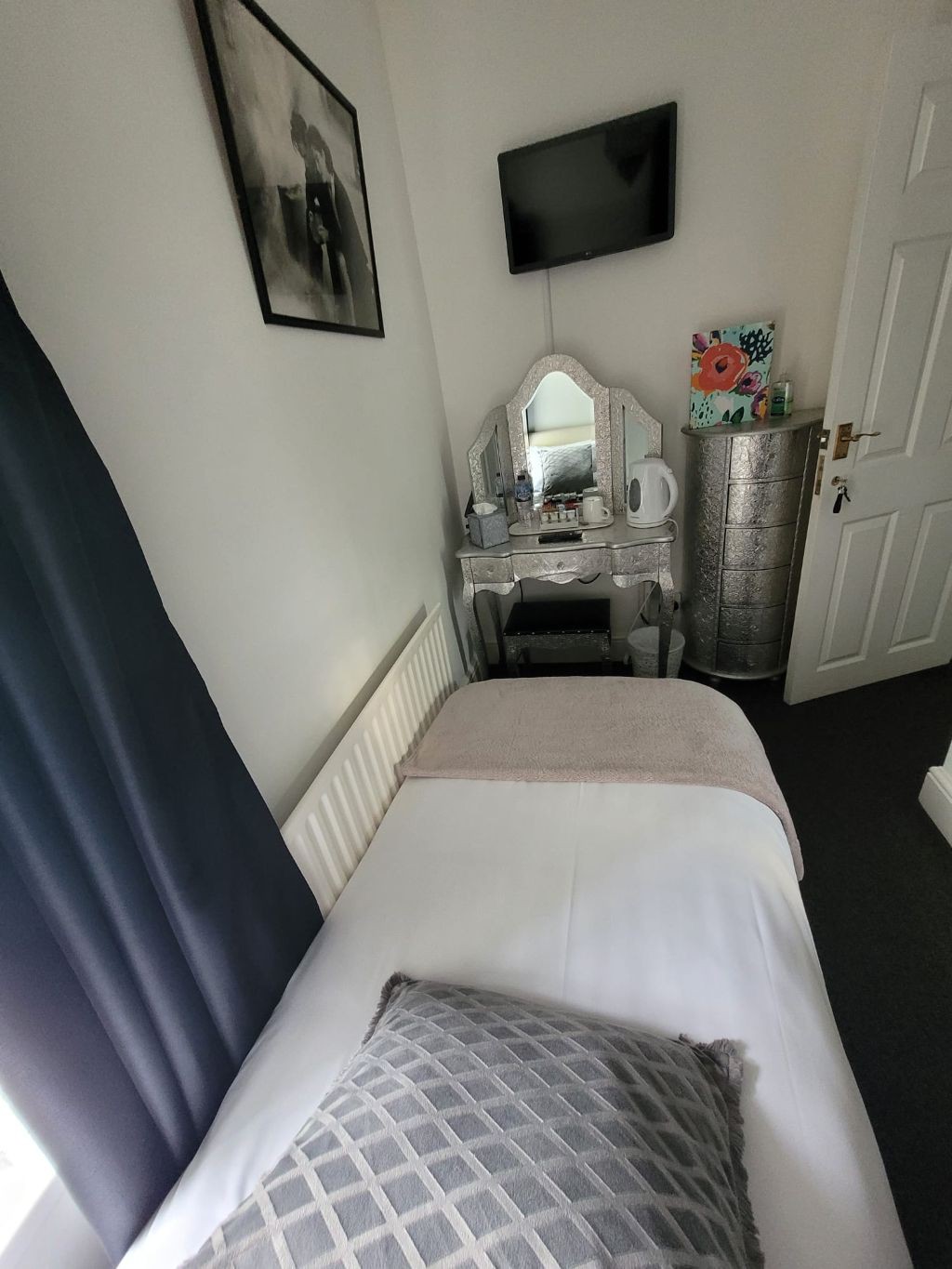Single Room in Penarth Near Cardiff & Barry