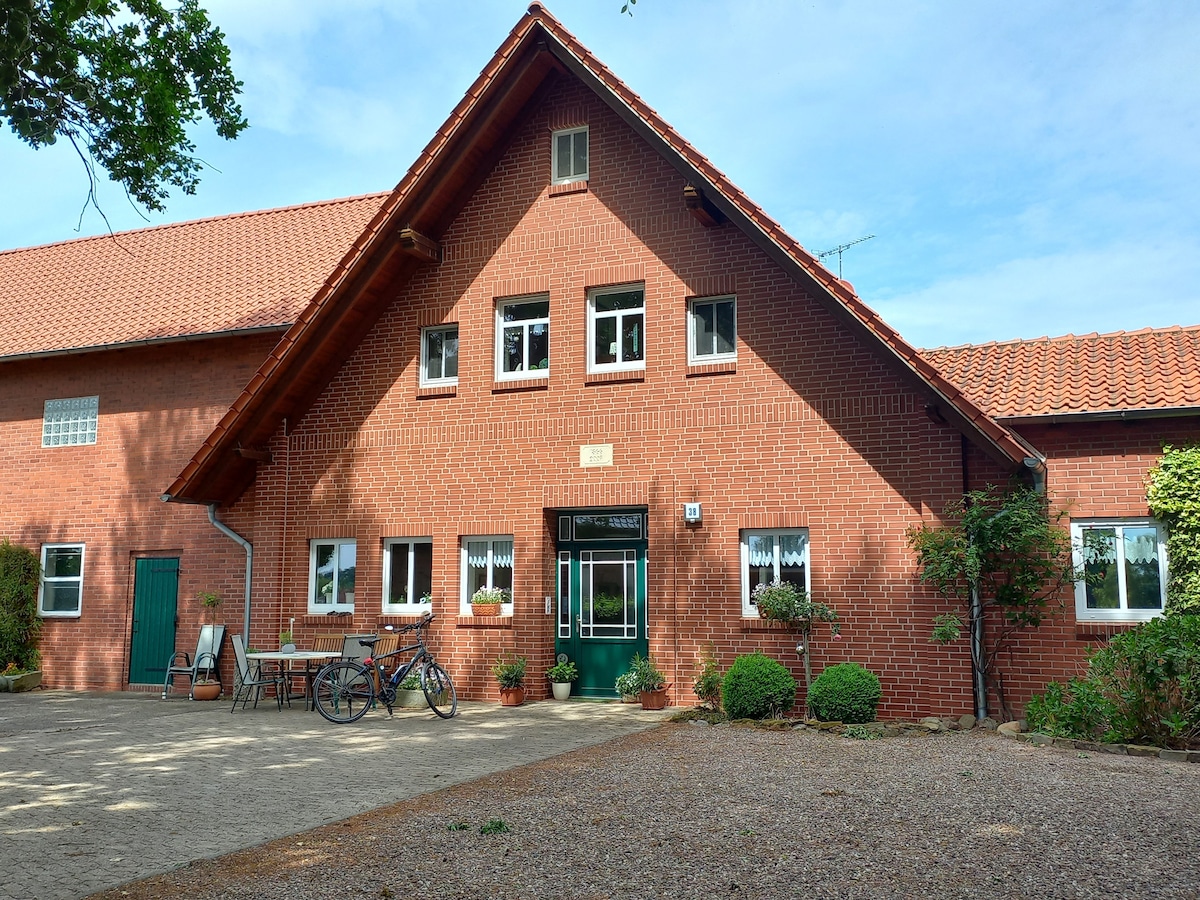 Wohlfühlunterkunft mit Kamin im Klosterdorf Loccum