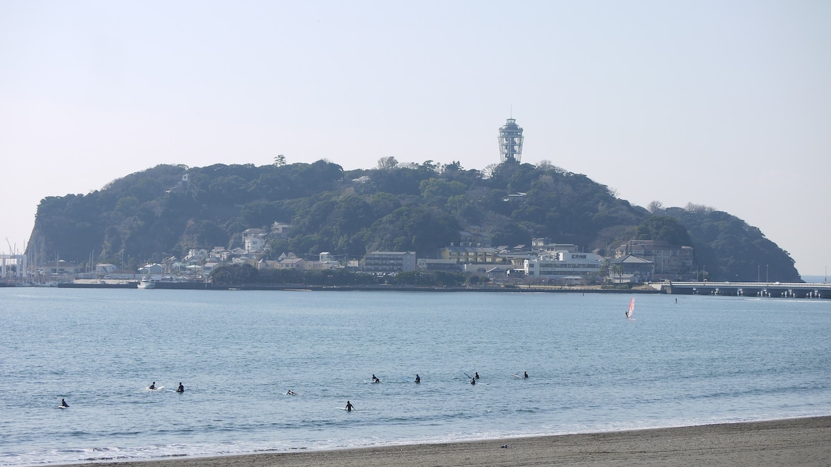 距离江之岛（ Enoshima ） 15分钟|距离大海3分钟|干净|预订停车场| 1楼三人间