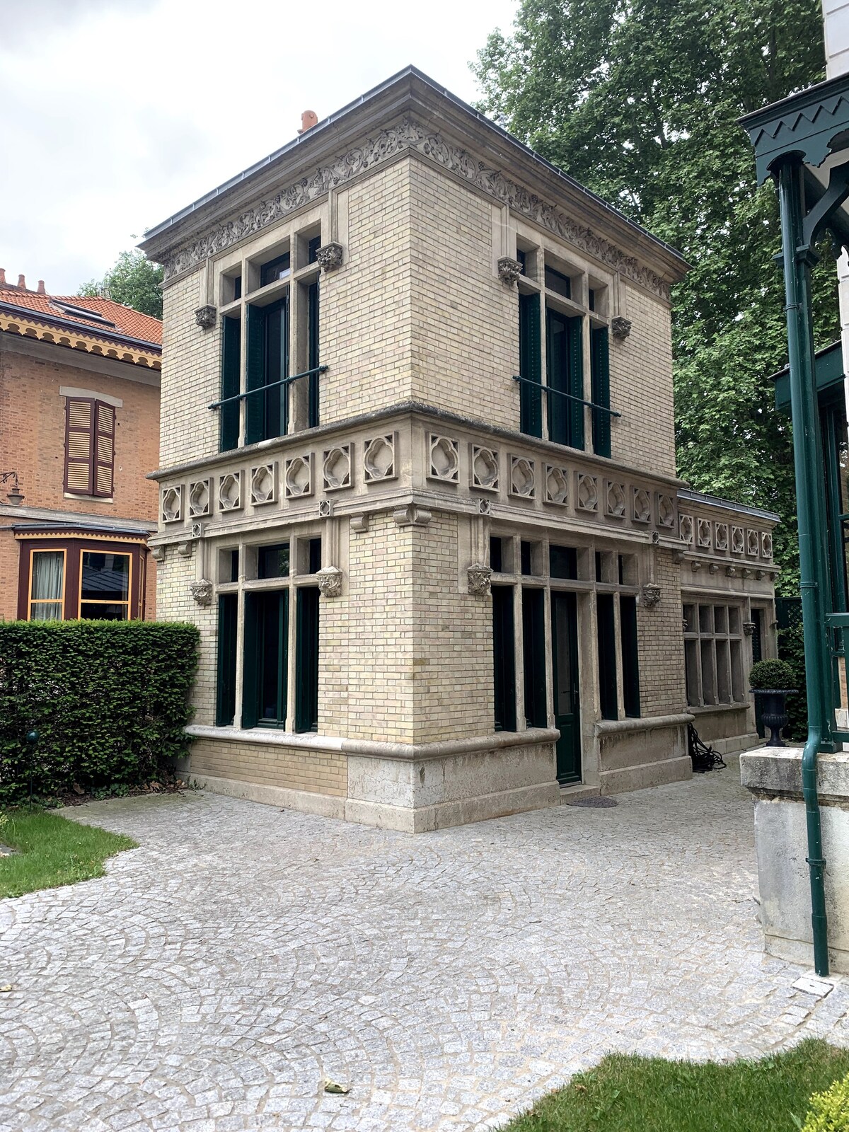 Pavillon indépendant en plein centre de Vichy