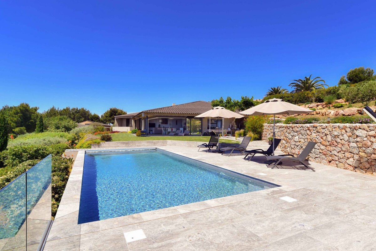 Exceptional villa on the summit of Ollioules