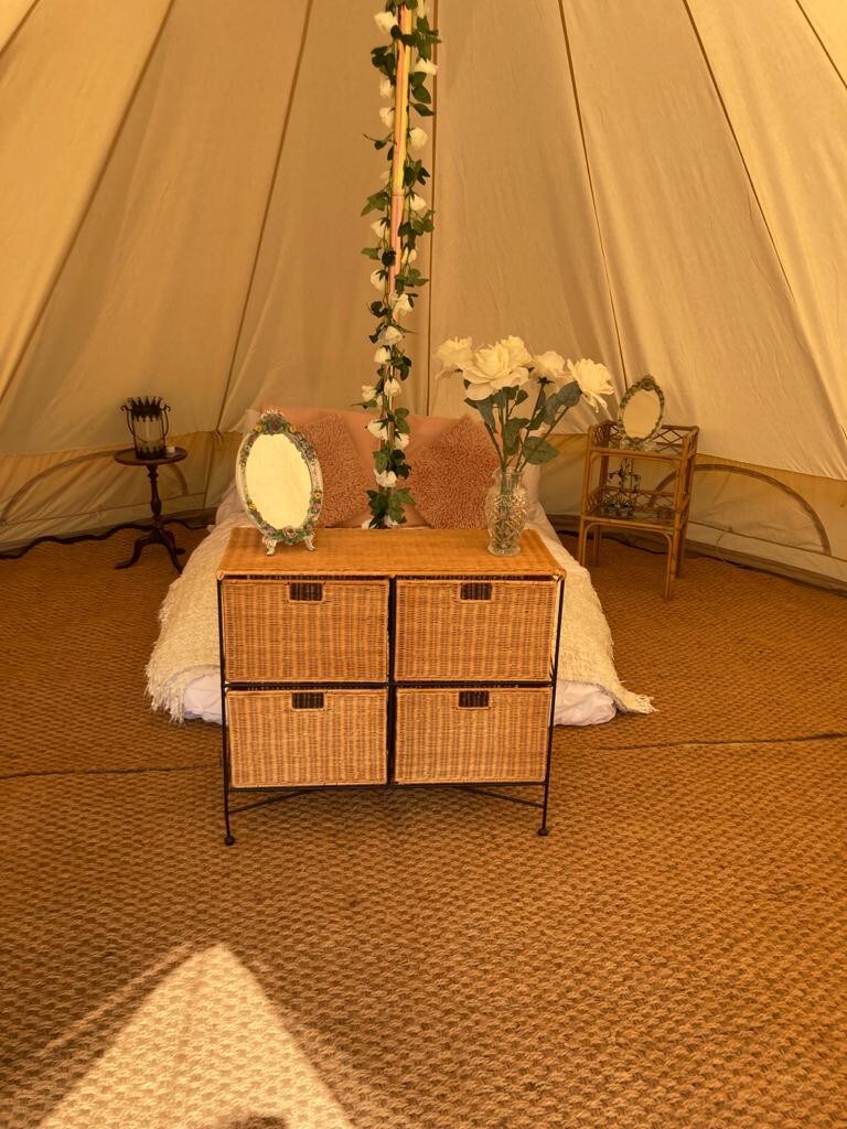 Superb, exclusive, Bell Tent, uninterrupted view.