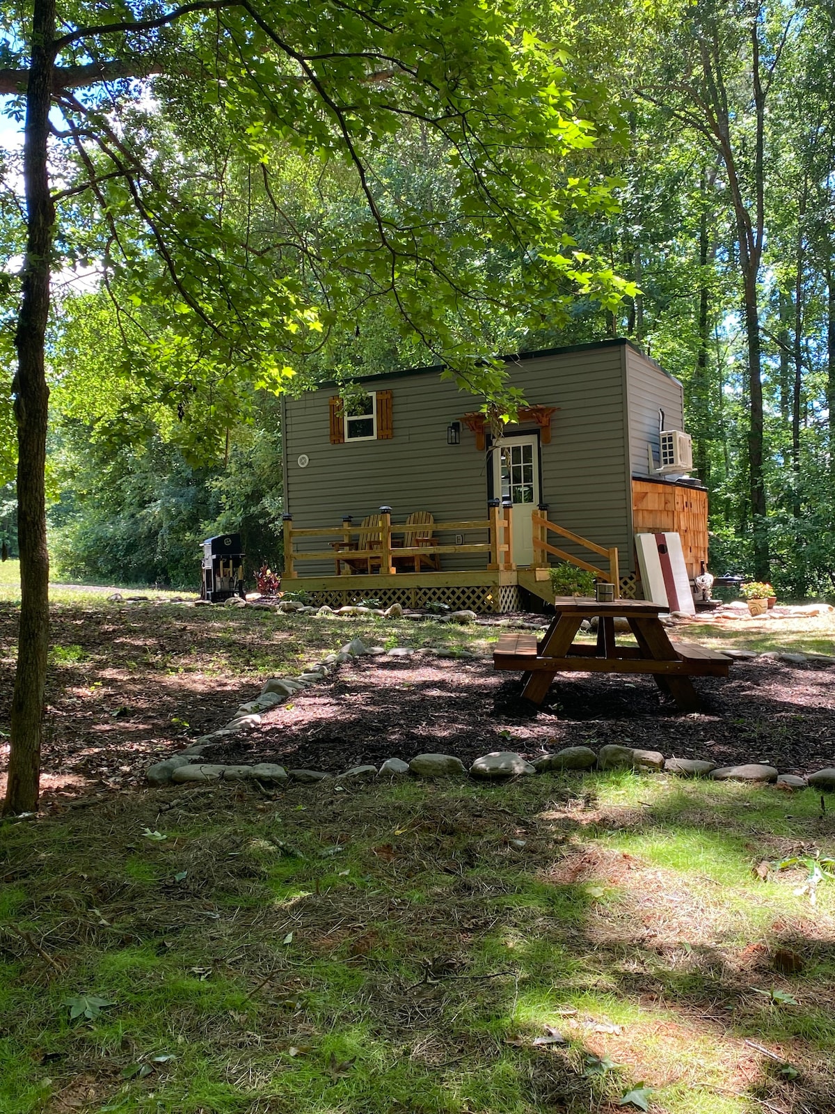Faith & Farm Tiny House - Private Setting w/ Creek