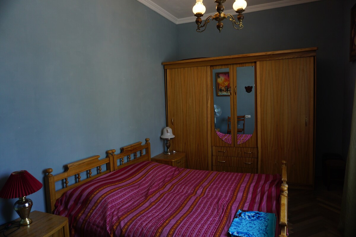 Cozy Apartment In Old Tbilisi Center