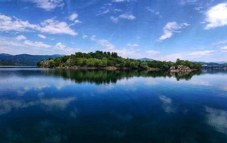 Krupac Lake的民宿