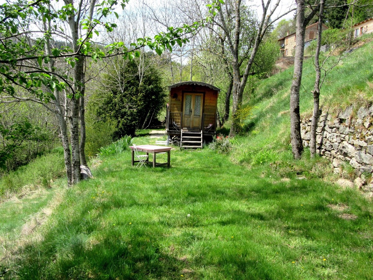 绿色Ardèche自然拖车